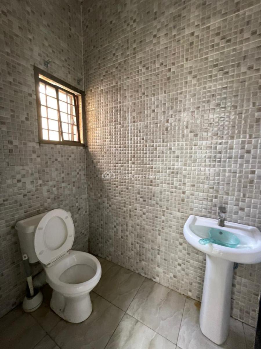 a 3 Bedroom Semi Detached Duplex, Lekki Phase 1, Lekki, Lagos, Semi-detached Duplex for Rent