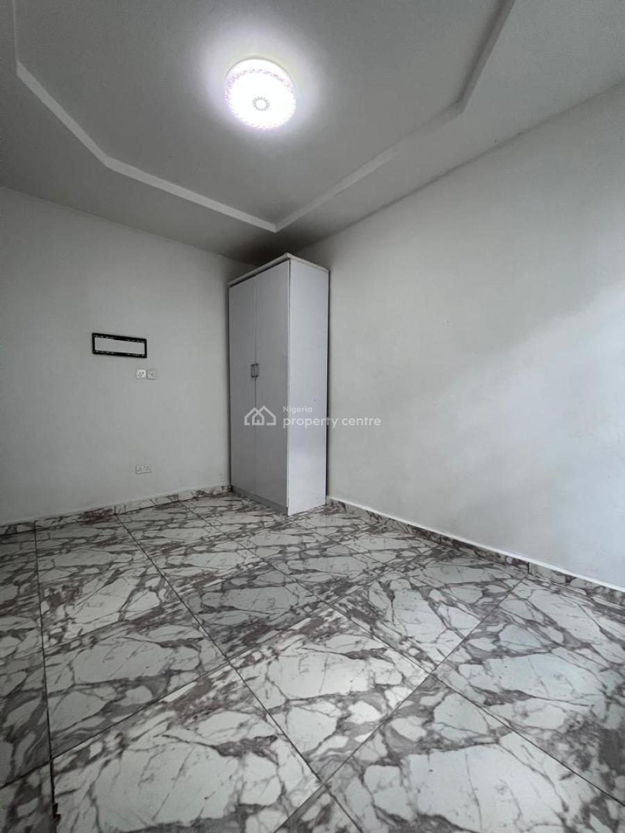 Single Room Shared Apartment Now Available, Ikota, Lekki, Lagos, Flat / Apartment for Rent