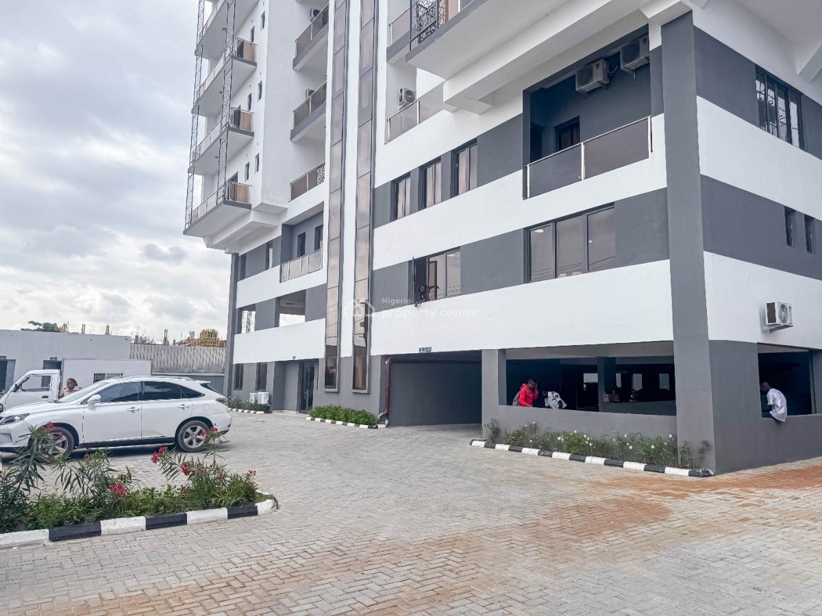 Luxury 3 Bedroom Condo with Bq, Lekki Phase 1, Lekki, Lagos, Block of Flats for Sale