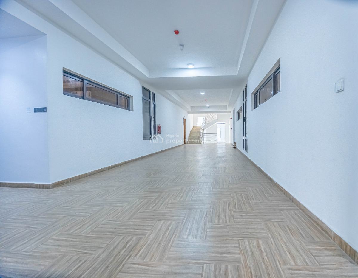 Luxury 3 Bedroom Condo with Bq, Lekki Phase 1, Lekki, Lagos, Block of Flats for Sale