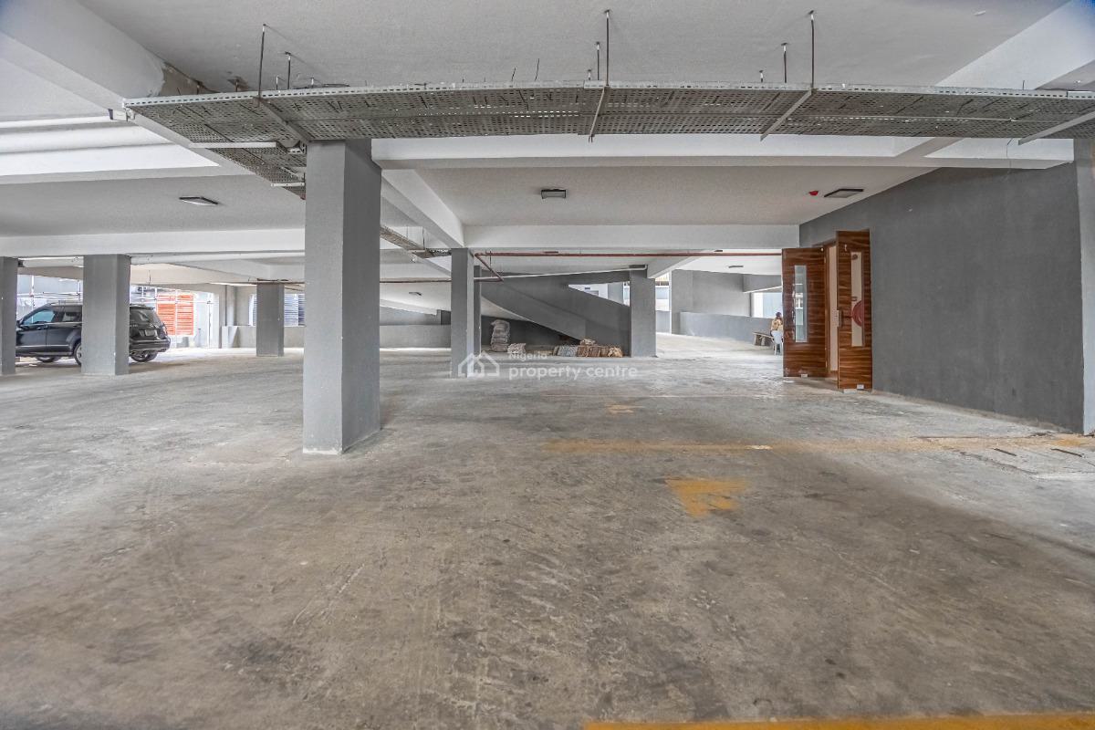 Luxury 3 Bedroom Condo with Bq, Lekki Phase 1, Lekki, Lagos, Block of Flats for Sale