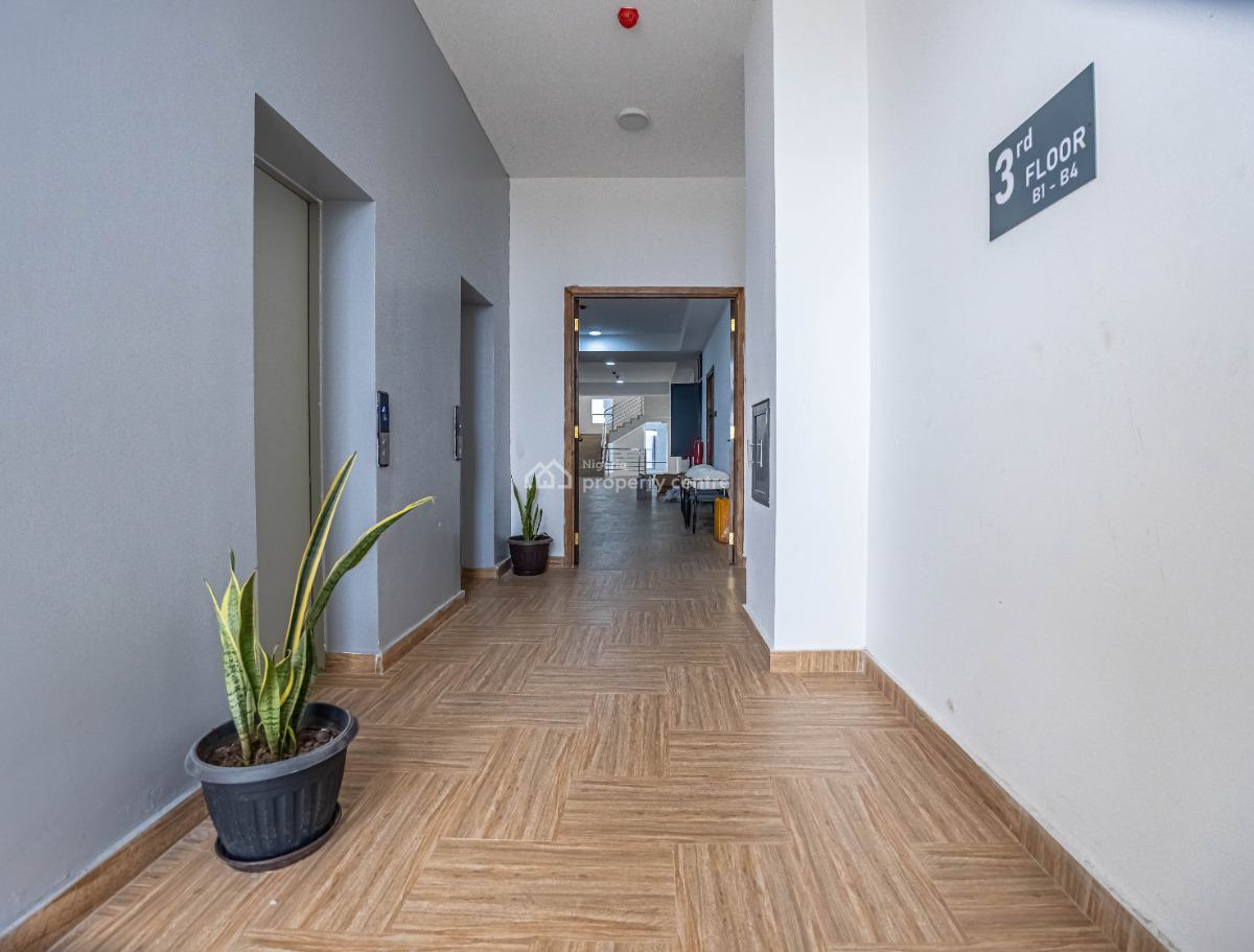 Luxury 3 Bedroom Condo with Bq, Lekki Phase 1, Lekki, Lagos, Block of Flats for Sale