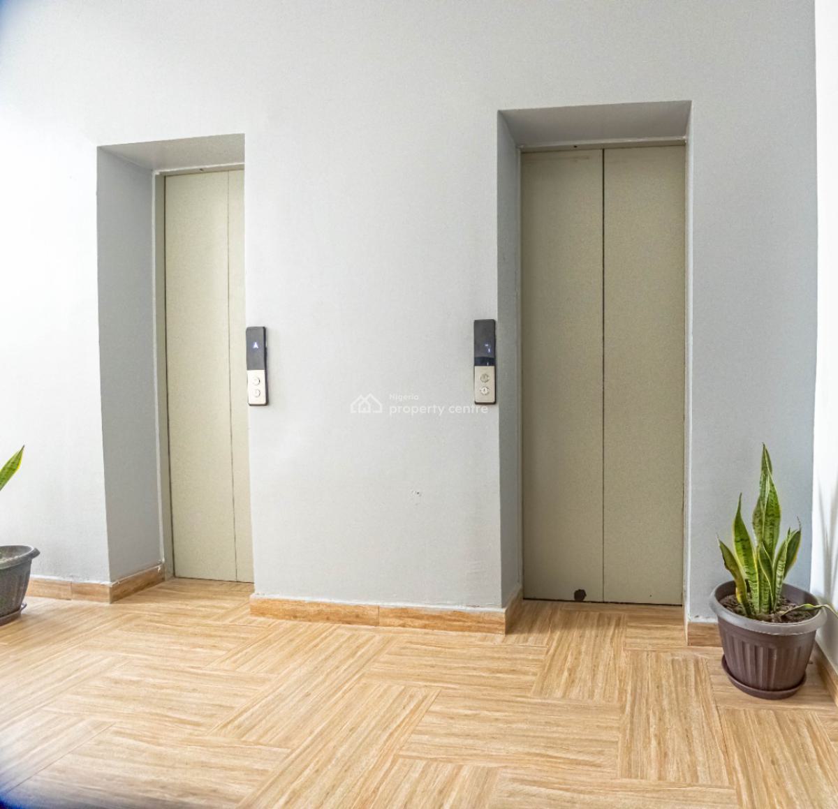 Luxury 3 Bedroom Condo with Bq, Lekki Phase 1, Lekki, Lagos, Block of Flats for Sale