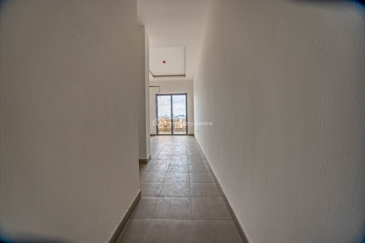 Luxury 3 Bedroom Condo with Bq, Lekki Phase 1, Lekki, Lagos, Block of Flats for Sale