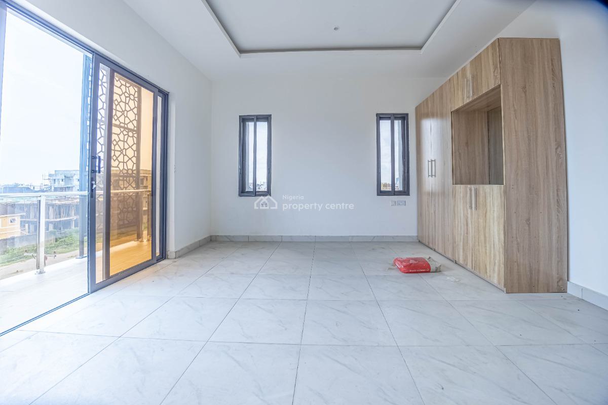 Luxury 3 Bedroom Condo with Bq, Lekki Phase 1, Lekki, Lagos, Block of Flats for Sale