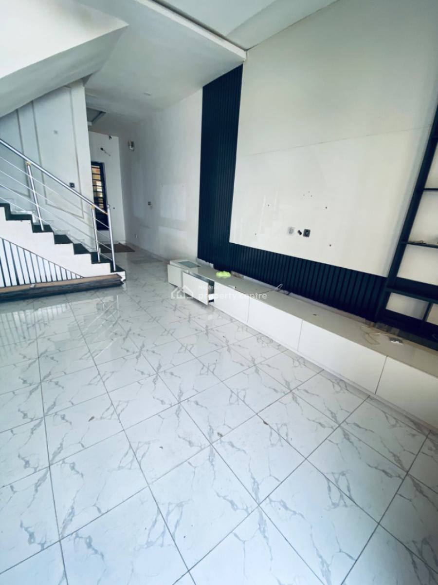 2 Bedrooms Terrace Duplex, Ikota, Lekki, Lagos, Terraced Duplex for Rent