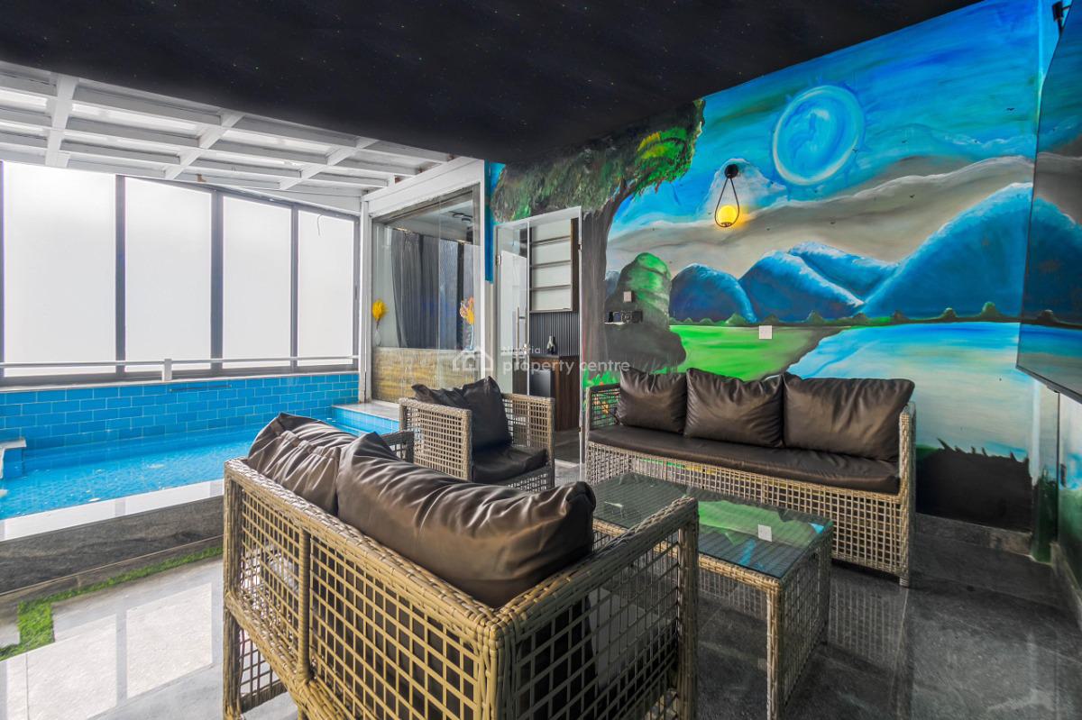 1 Bedroom with Private Rooftop Swimming Pool, Admiralty, Lekki Phase 1, Lekki, Lagos, Flat / Apartment Short Let