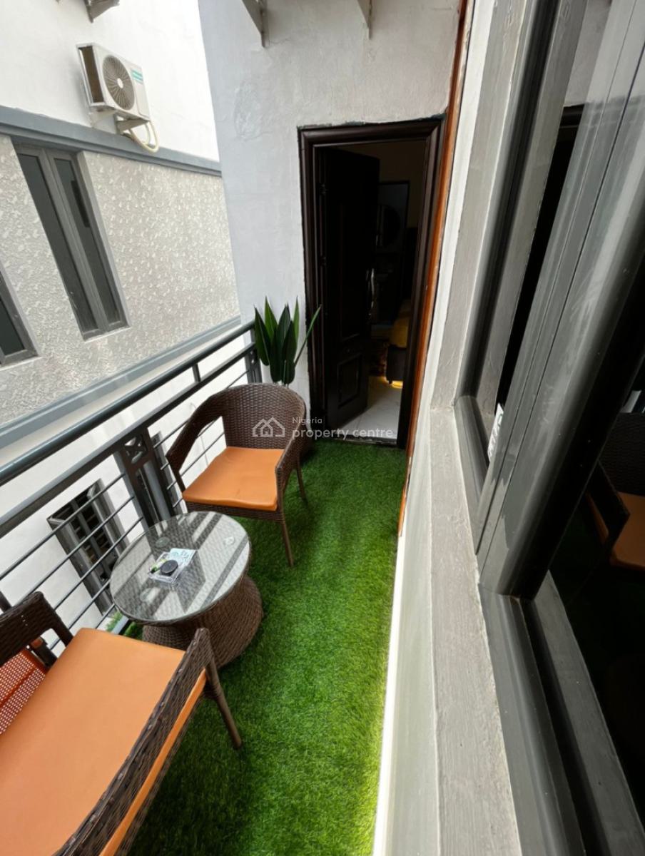 Luxurious 2 Bedroom with Ps5 & Swimming Pool, Behind Blenco Supermarket, Ikate, Lekki, Lagos, Flat / Apartment Short Let