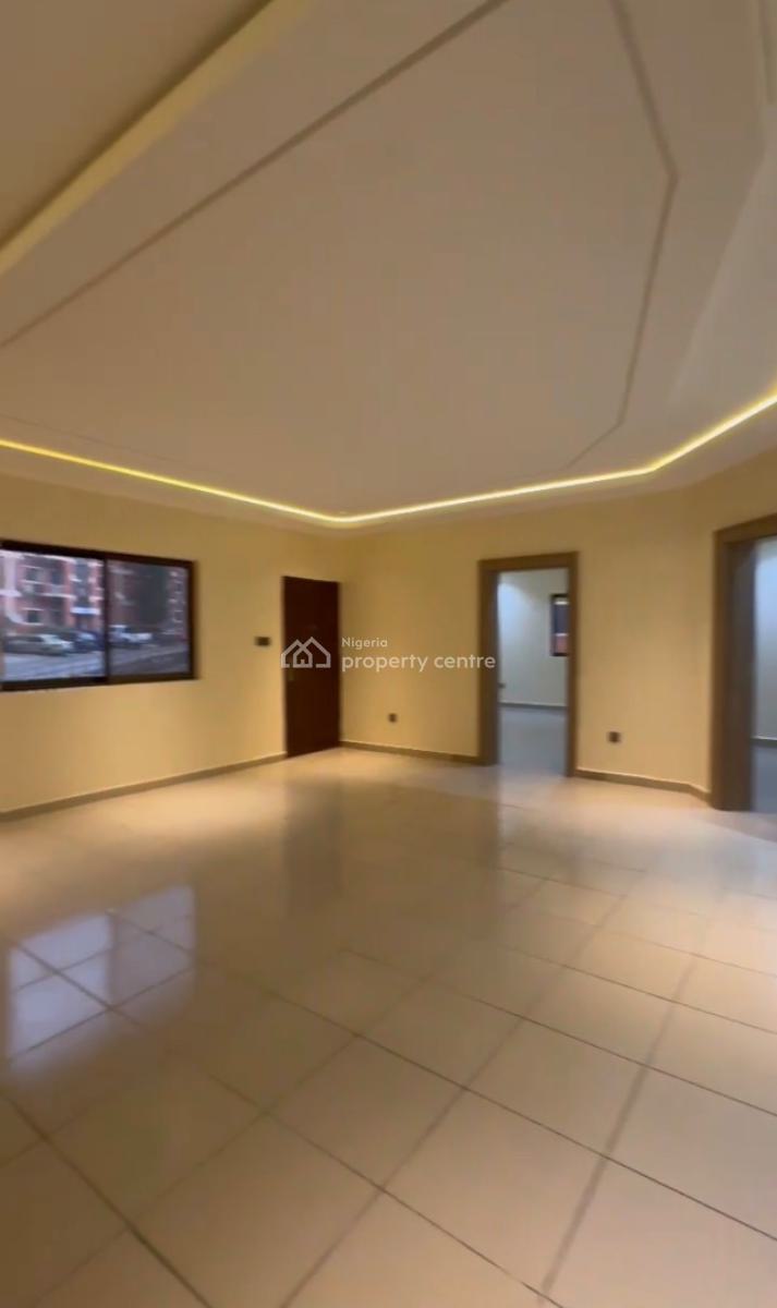 Massive Beautiful 2 Bedroom En-suite Flat, Katampe (main), Katampe, Abuja, Block of Flats for Sale