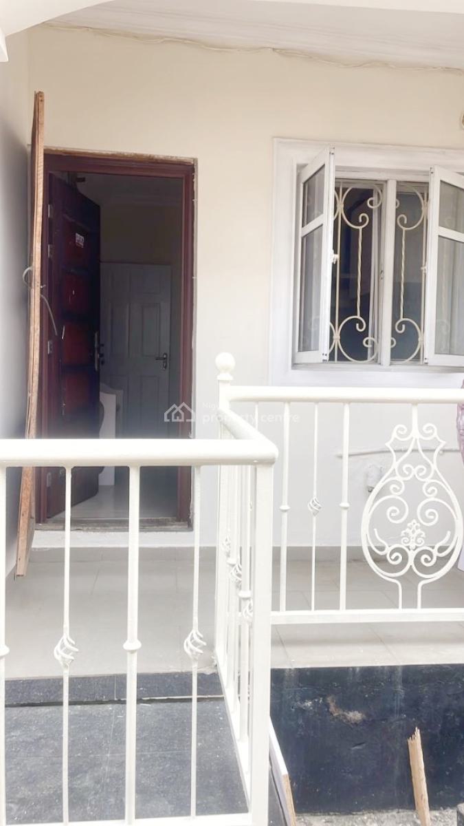 Luxury 3 Bedroom Flat, Gra Phase 1, Magodo, Lagos, Flat / Apartment for Rent