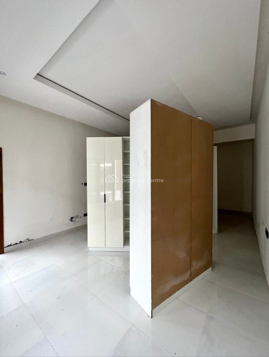 4 Bedroom Terraced Duplex in a Serviced Estate, Beach Resort Estate, Osapa, Lekki, Lagos, House for Sale