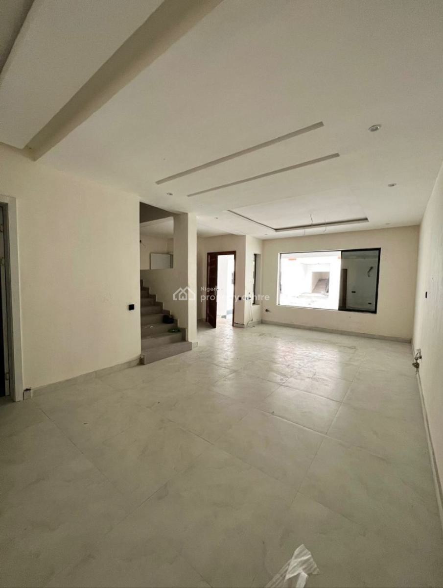 4 Bedroom Terraced Duplex in a Serviced Estate, Beach Resort Estate, Osapa, Lekki, Lagos, House for Sale