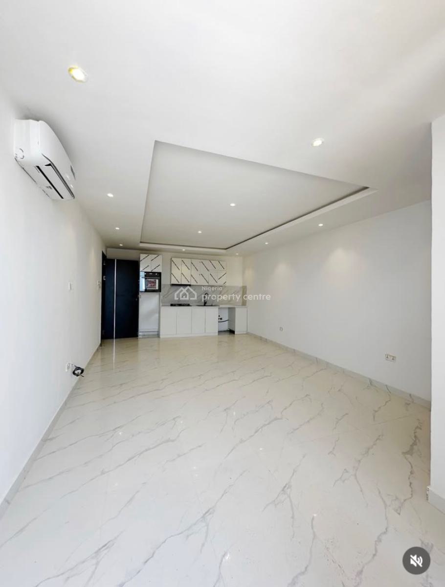 Luxurious 3 Bedroom Apartment with Swimming Pool and Elevator, Lekki Phase 1, Lekki, Lagos, Flat / Apartment for Rent