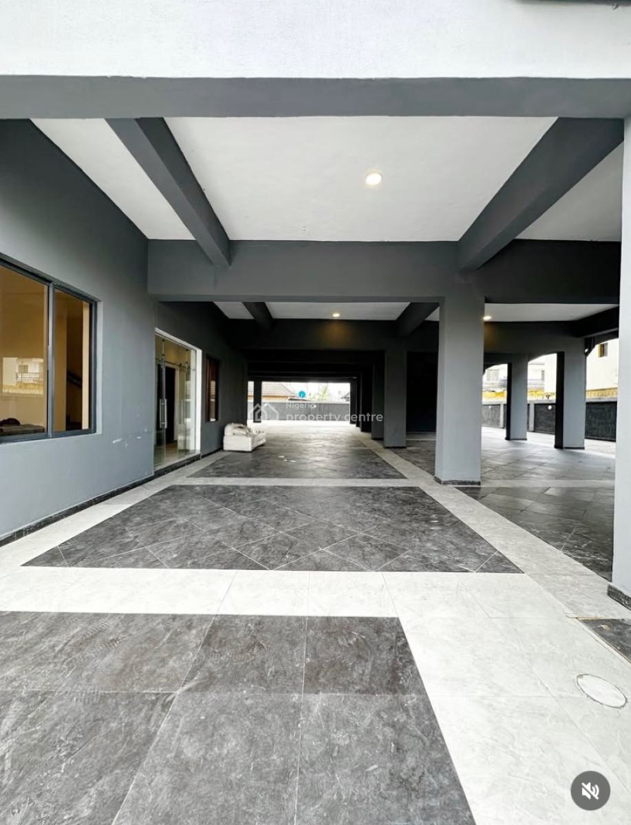 Luxurious 3 Bedroom Apartment with Swimming Pool and Elevator, Lekki Phase 1, Lekki, Lagos, Flat / Apartment for Rent