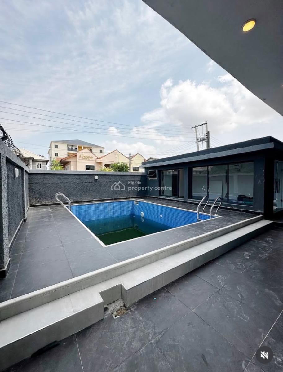 Luxurious 3 Bedroom Apartment with Swimming Pool and Elevator, Lekki Phase 1, Lekki, Lagos, Flat / Apartment for Rent