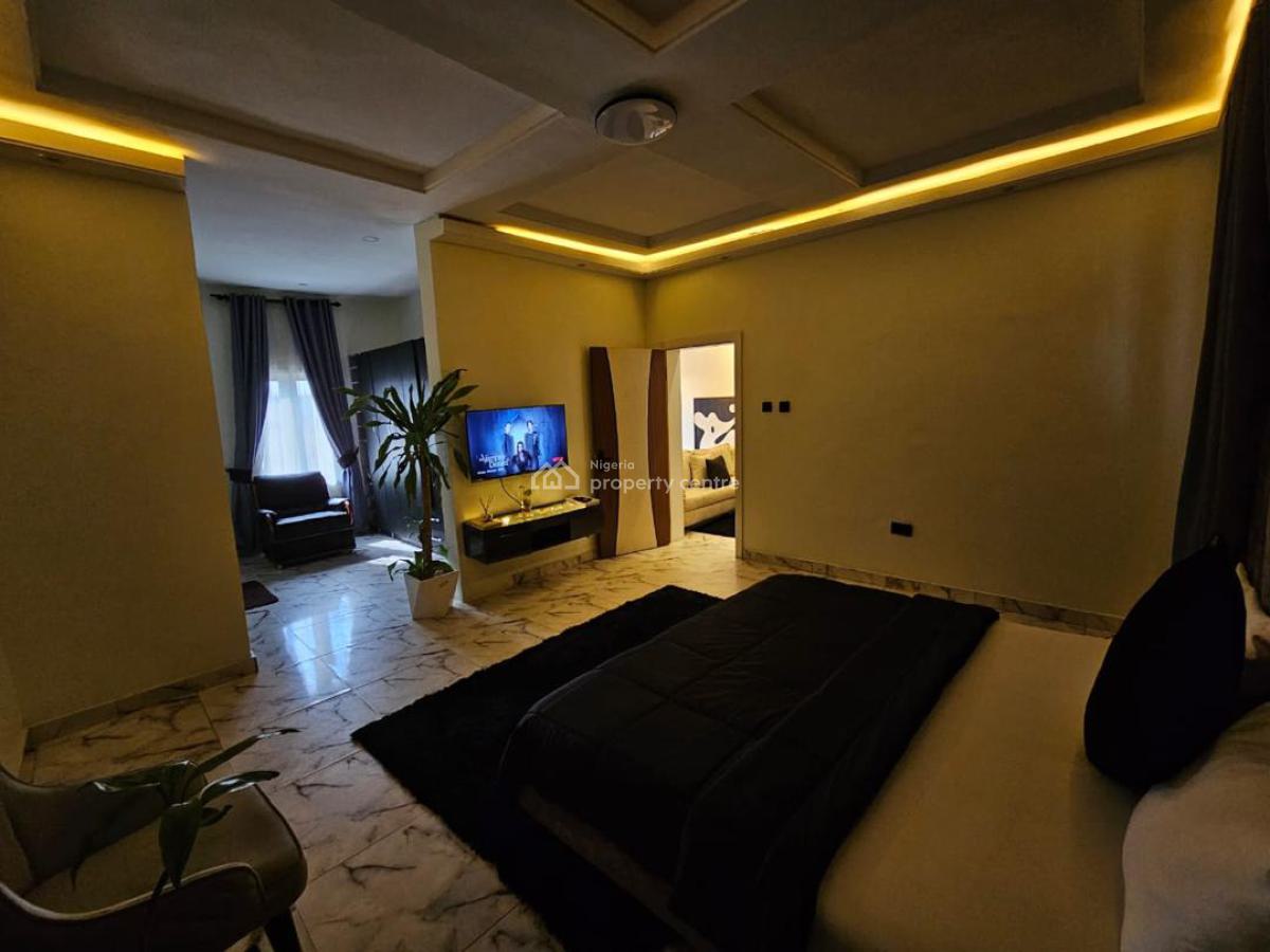 Sweetly Furnished 1 Bedroom Apartment, Airport Road, Ikeja Gra, Ikeja, Lagos, Flat / Apartment Short Let