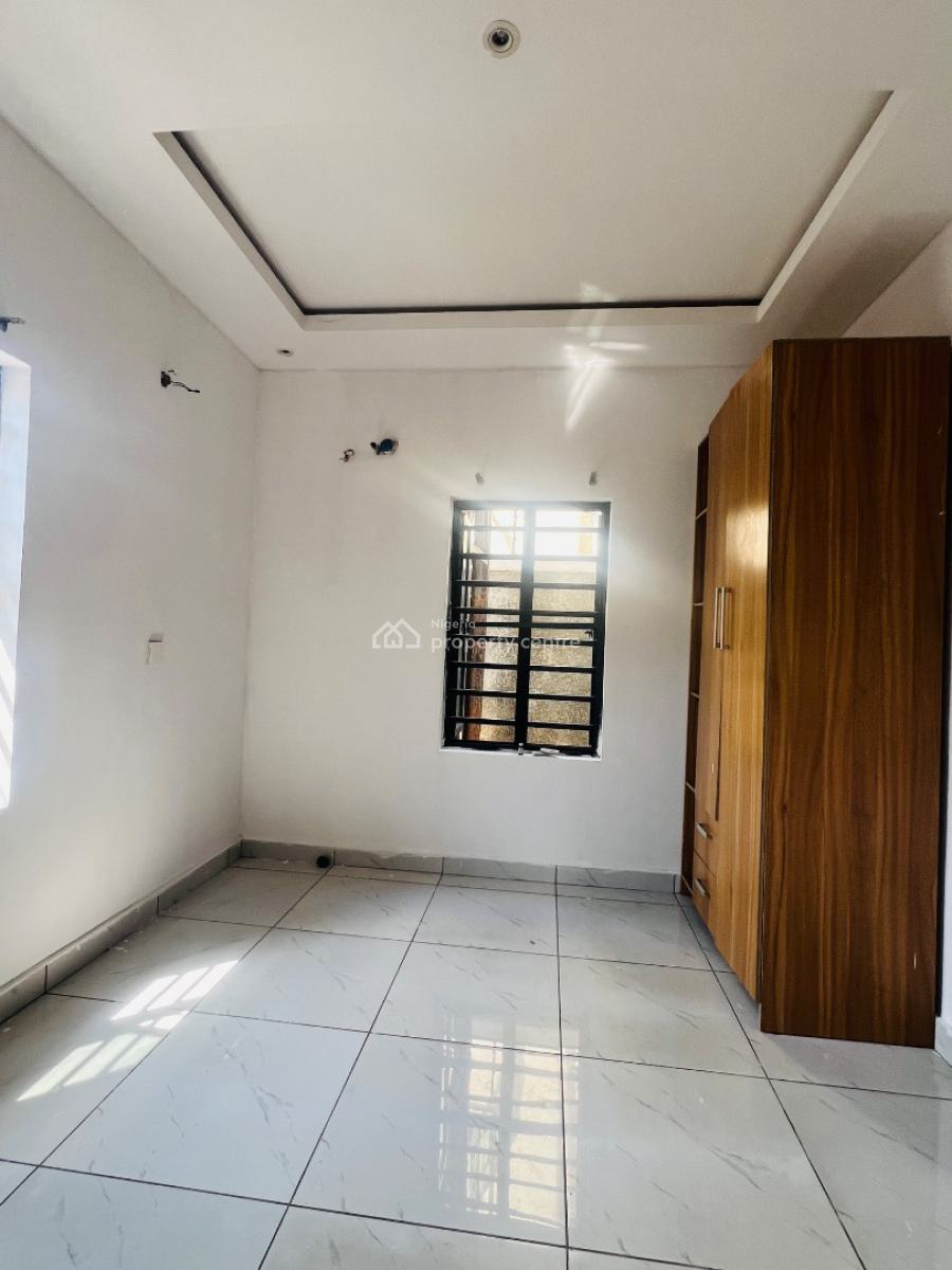 Sharp 2 Bedroom Apartment, Aptech, Just After Blenco Supermarket, Sangotedo, Ajah, Lagos, Flat / Apartment for Rent