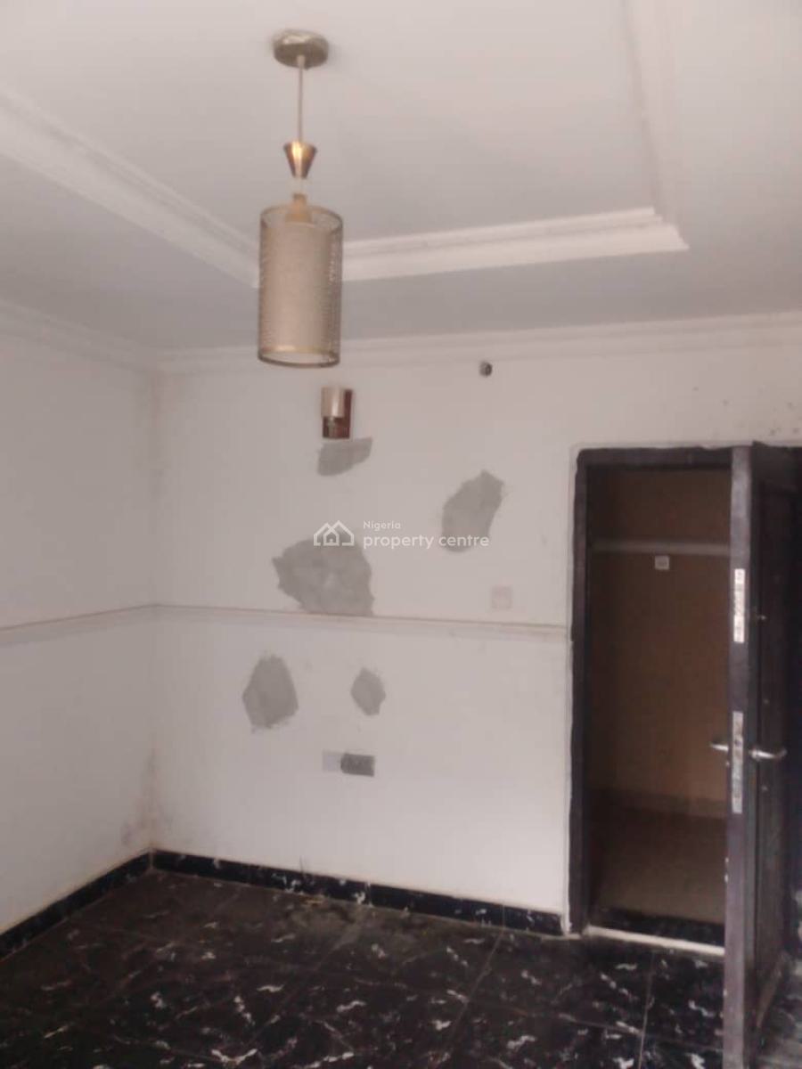 Mini Flat Upstairs, Orchid Road, Lekki, Lagos, Flat / Apartment for Rent