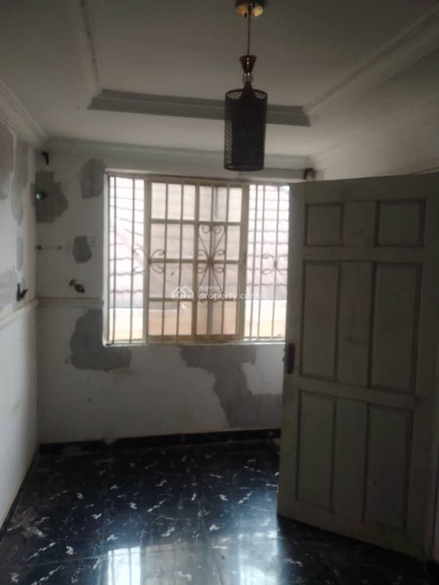 Mini Flat Upstairs, Orchid Road, Lekki, Lagos, Flat / Apartment for Rent