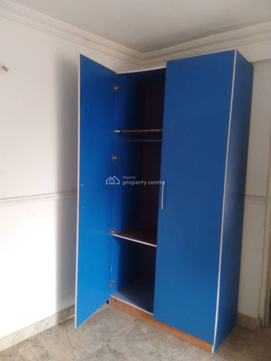 Mini Flat Upstairs, Orchid Road, Lekki, Lagos, Flat / Apartment for Rent