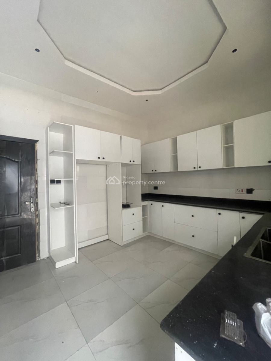 Distress Luxury Built 4 Bedrooms Detached House with Bq, Off Orchid Road, Lekki Phase 1, Lekki, Lagos, Detached Duplex for Sale