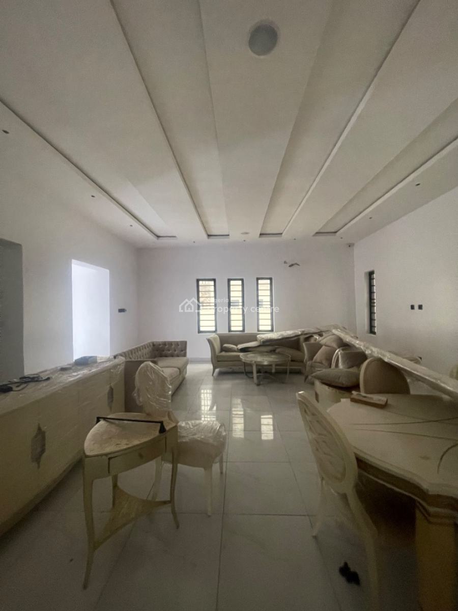 Distress Luxury Built 4 Bedrooms Detached House with Bq, Off Orchid Road, Lekki Phase 1, Lekki, Lagos, Detached Duplex for Sale