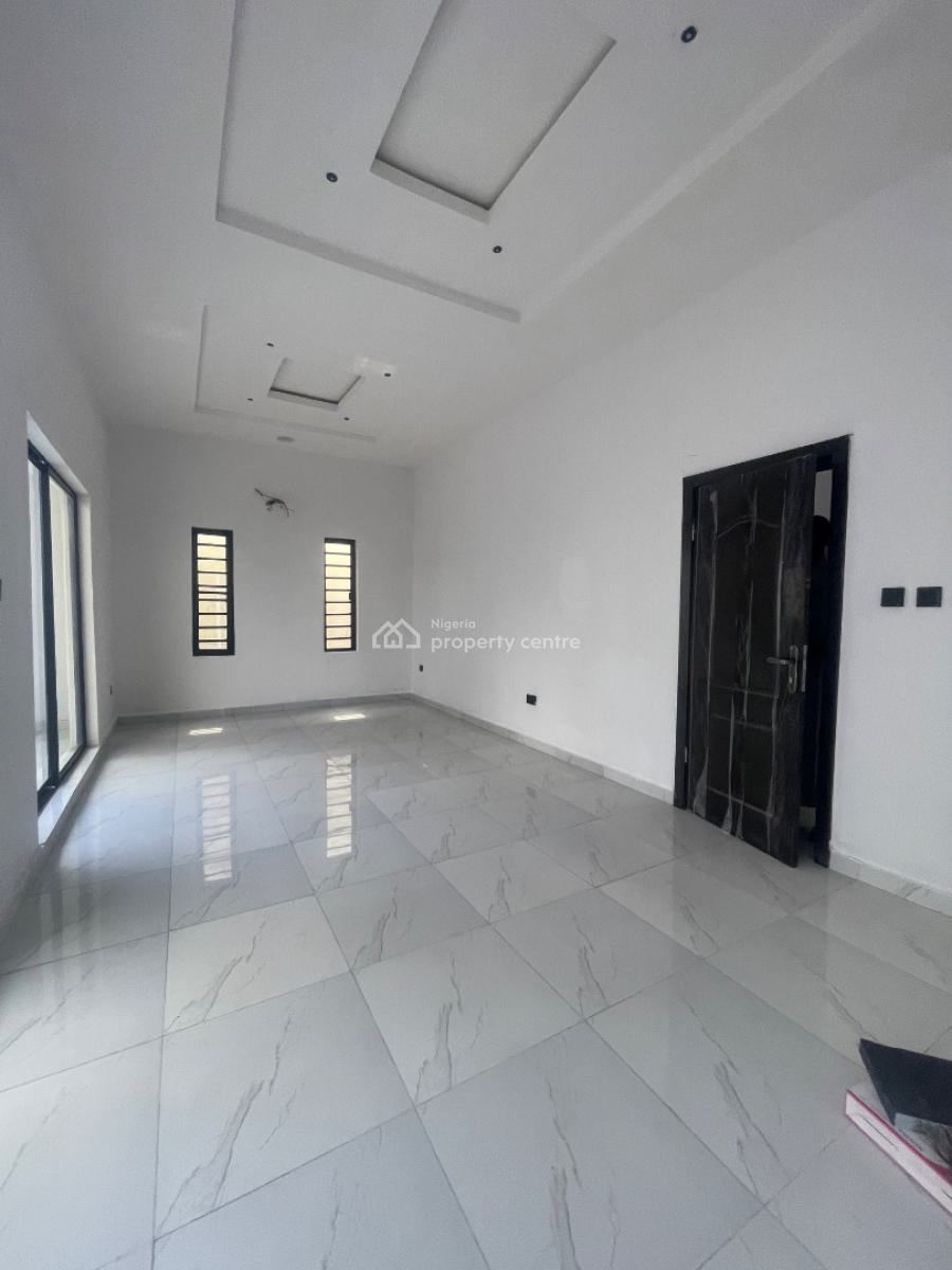 Distress Luxury Built 4 Bedrooms Detached House with Bq, Off Orchid Road, Lekki Phase 1, Lekki, Lagos, Detached Duplex for Sale