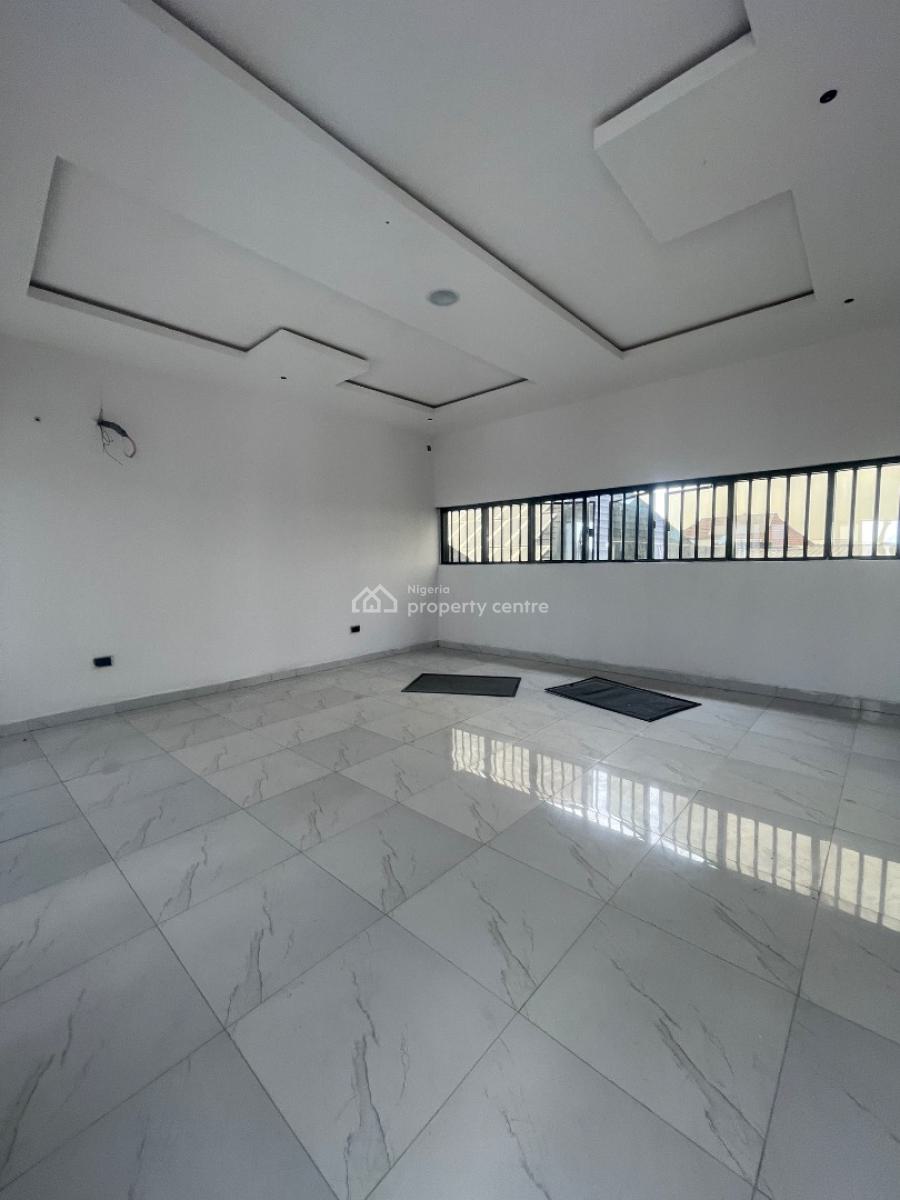 Distress Luxury Built 4 Bedrooms Detached House with Bq, Off Orchid Road, Lekki Phase 1, Lekki, Lagos, Detached Duplex for Sale