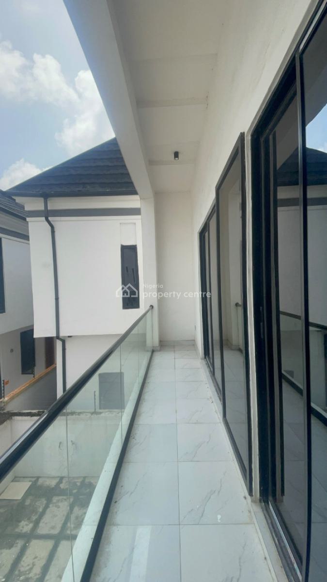 Distress Luxury Built 4 Bedrooms Detached House with Bq, Off Orchid Road, Lekki Phase 1, Lekki, Lagos, Detached Duplex for Sale
