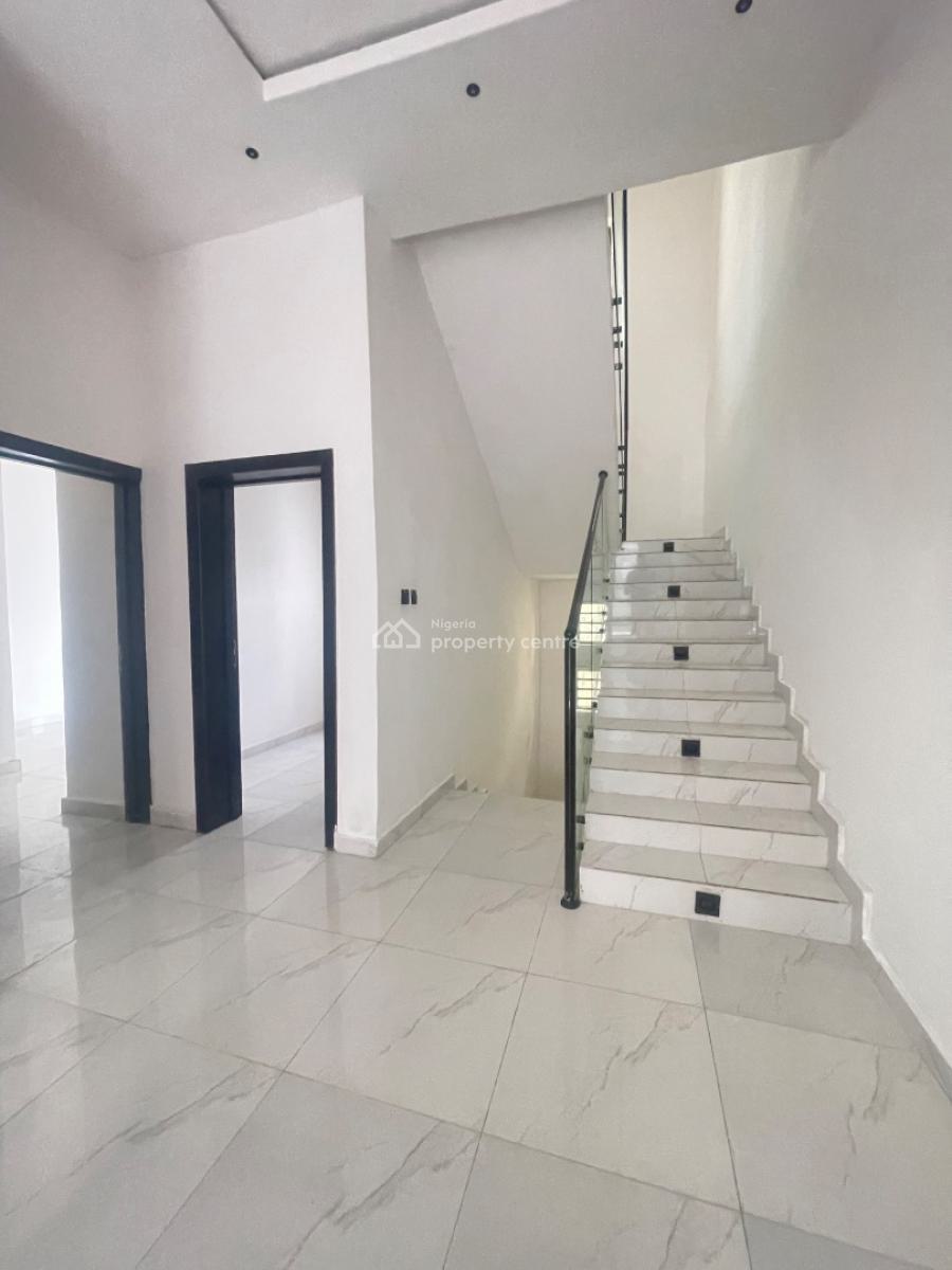 Distress Luxury Built 4 Bedrooms Detached House with Bq, Off Orchid Road, Lekki Phase 1, Lekki, Lagos, Detached Duplex for Sale