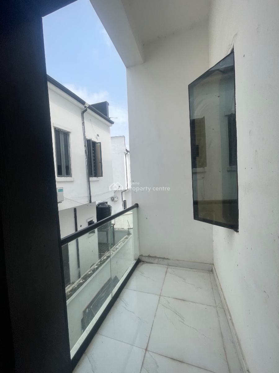 Distress Luxury Built 4 Bedrooms Detached House with Bq, Off Orchid Road, Lekki Phase 1, Lekki, Lagos, Detached Duplex for Sale