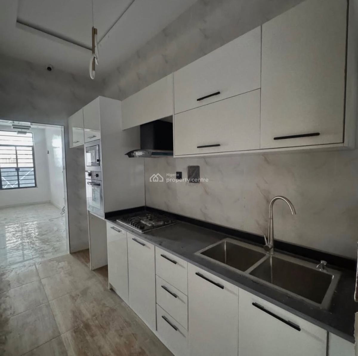 4 Bedroom Terrace Duplexes, Chevron Drive, Lekki, Lagos, Terraced Duplex for Sale