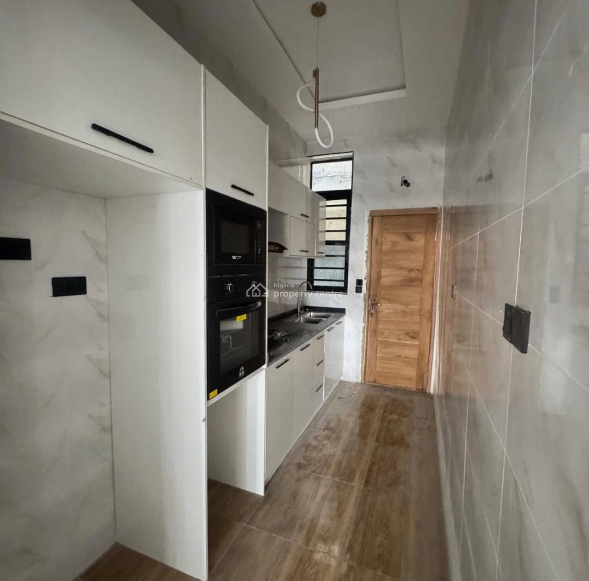 4 Bedroom Terrace Duplexes, Chevron Drive, Lekki, Lagos, Terraced Duplex for Sale