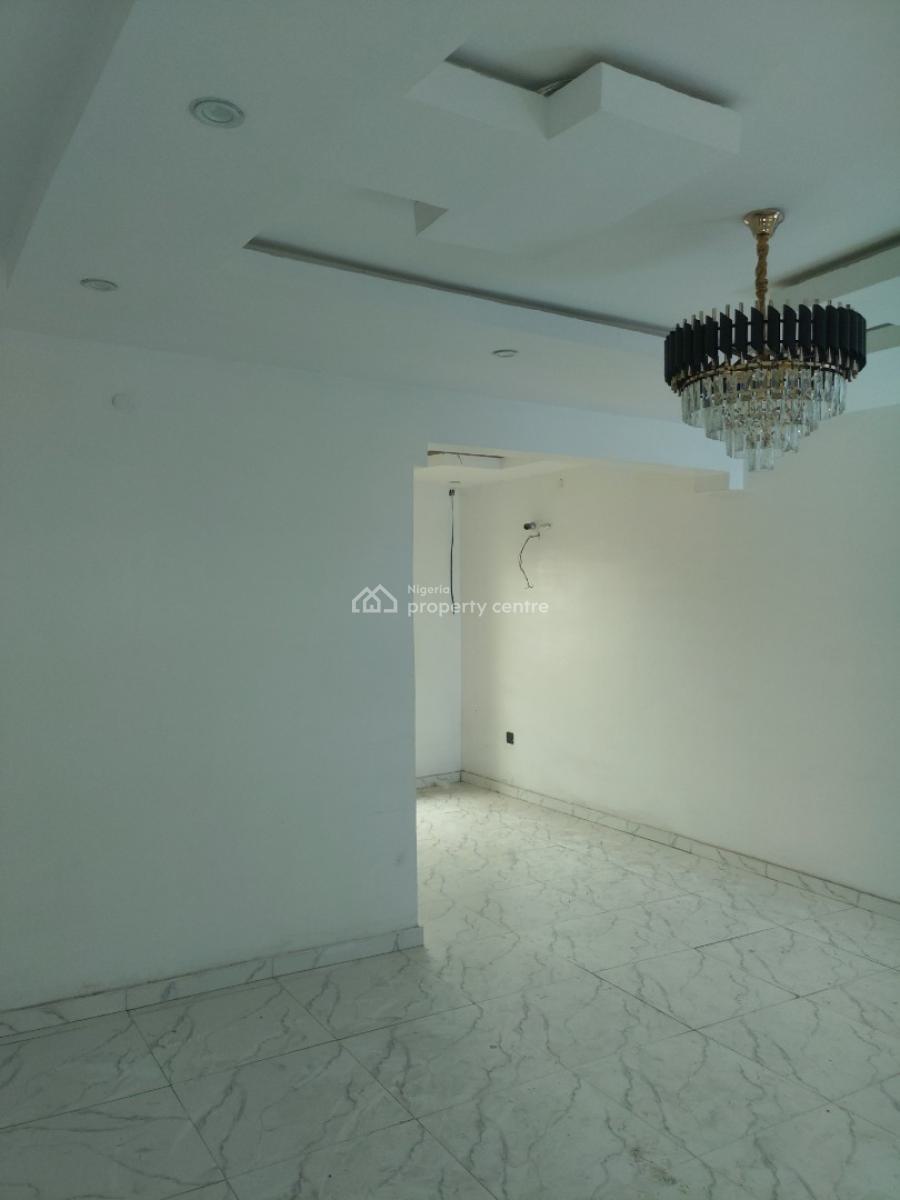 3 Bedrooms Flat, Ogba, Ikeja, Lagos, Flat / Apartment for Sale