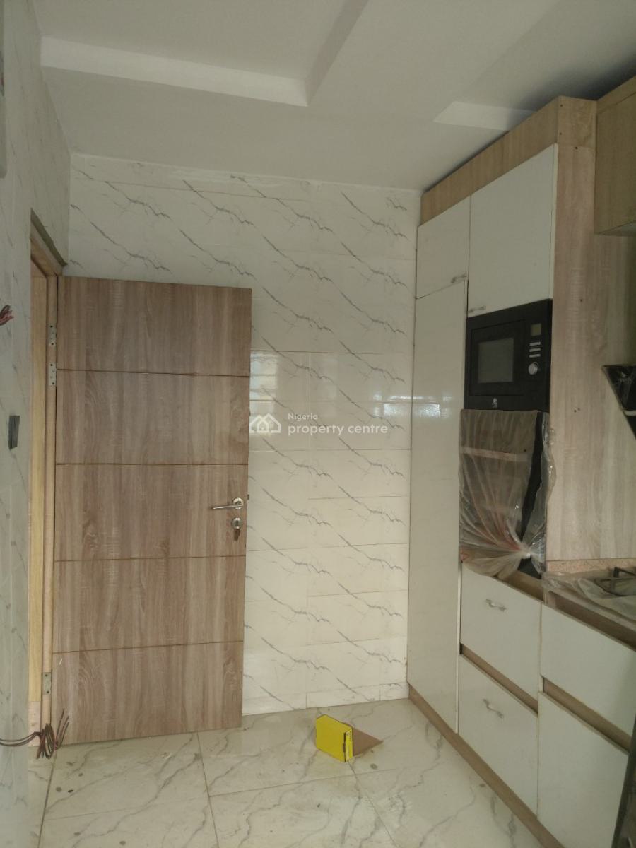 3 Bedrooms Flat, Ogba, Ikeja, Lagos, Flat / Apartment for Sale