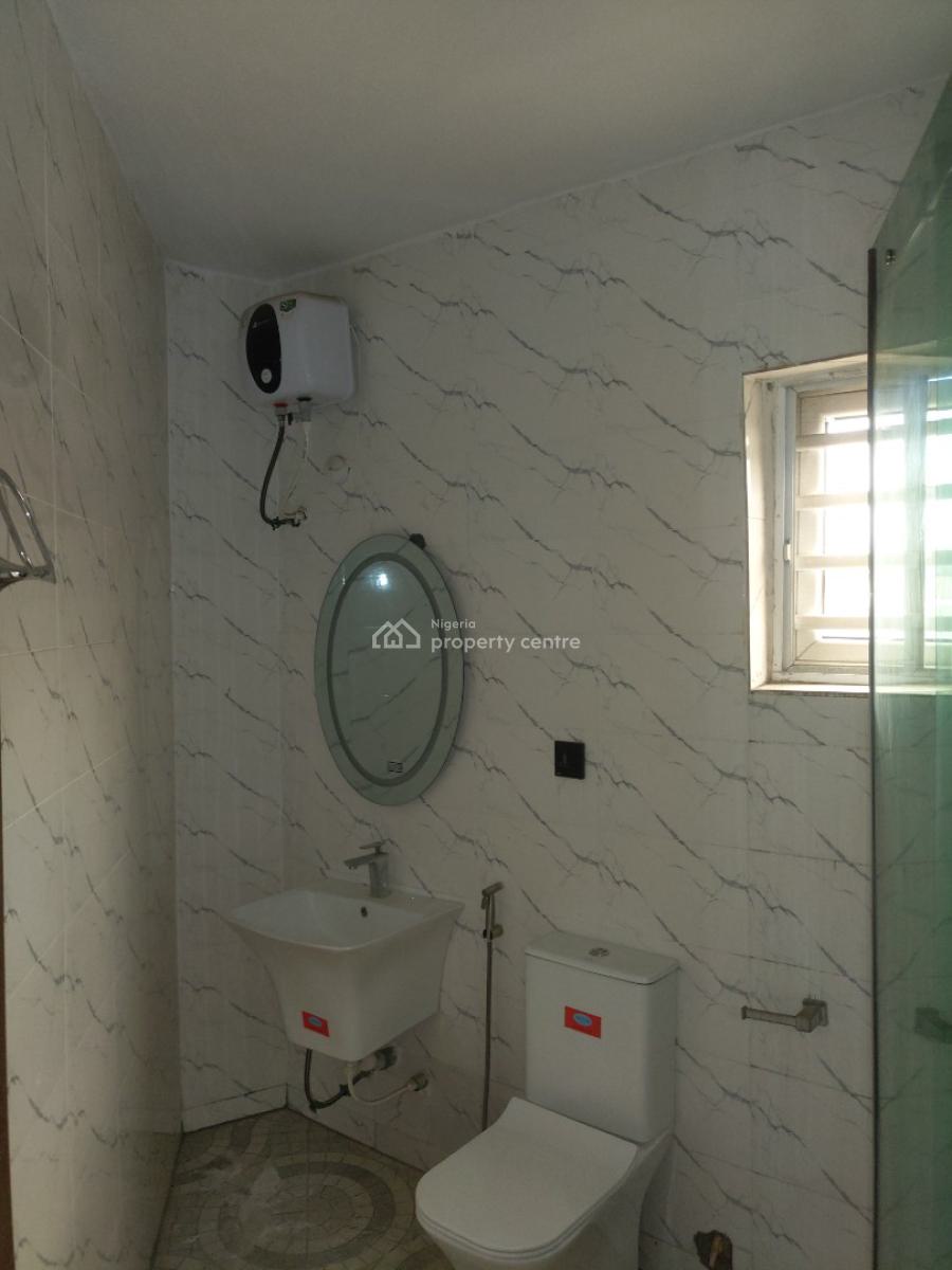 3 Bedrooms Flat, Ogba, Ikeja, Lagos, Flat / Apartment for Sale