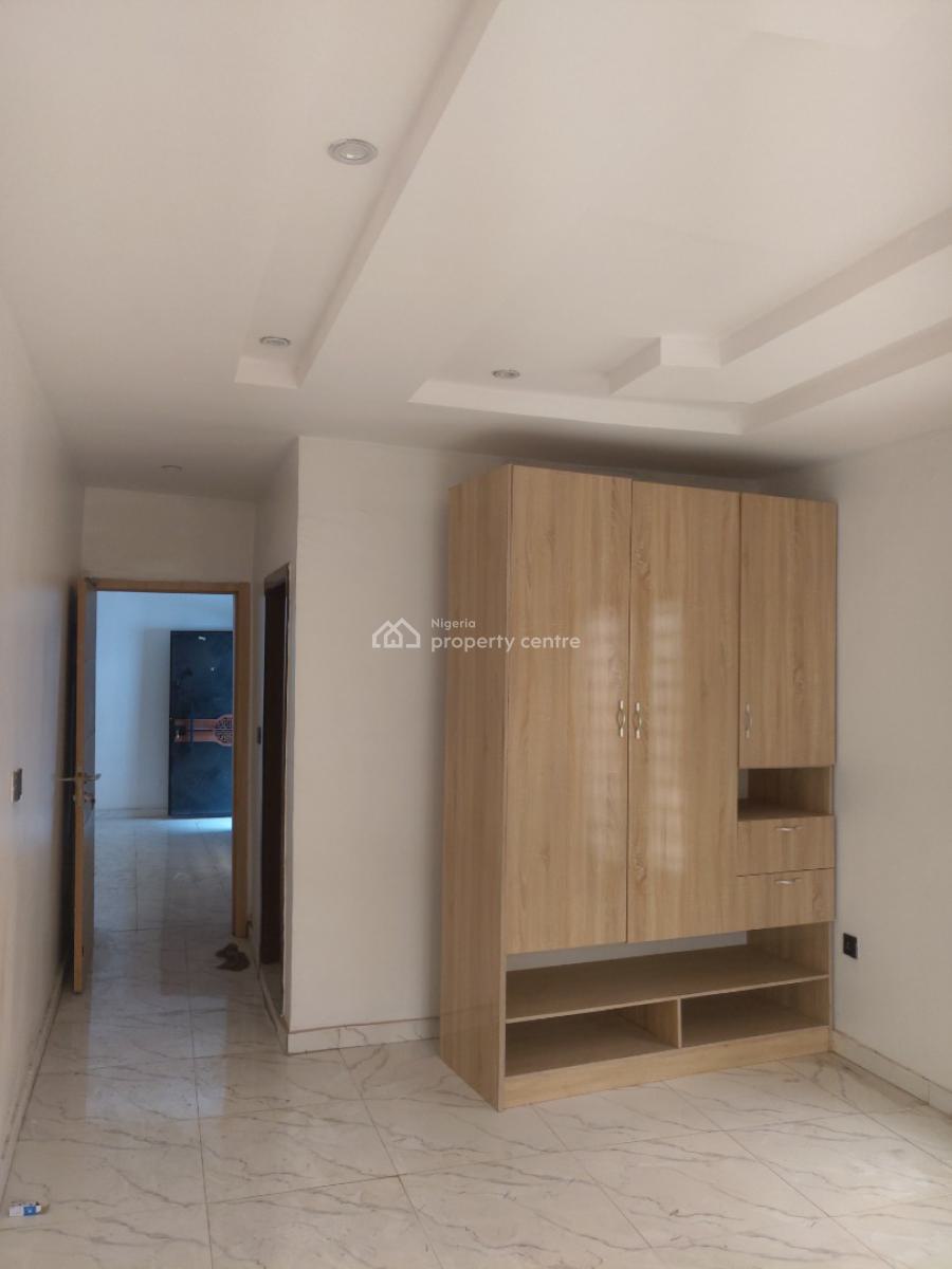 3 Bedrooms Flat, Ogba, Ikeja, Lagos, Flat / Apartment for Sale