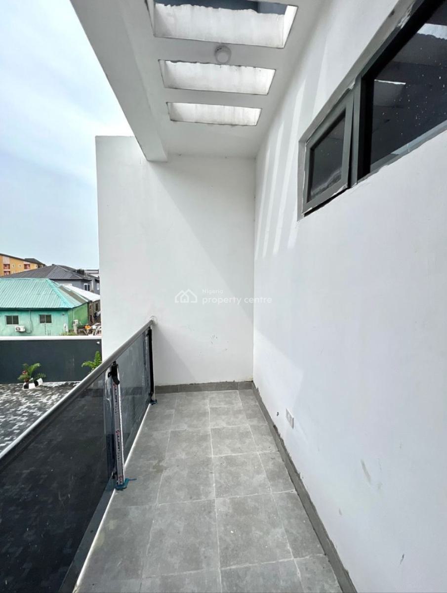 4 Bedroom Terraced Duplex in a Serviced Estate, Bankole Lukmon Estate, Ologolo, Lekki, Lagos, Terraced Duplex for Sale