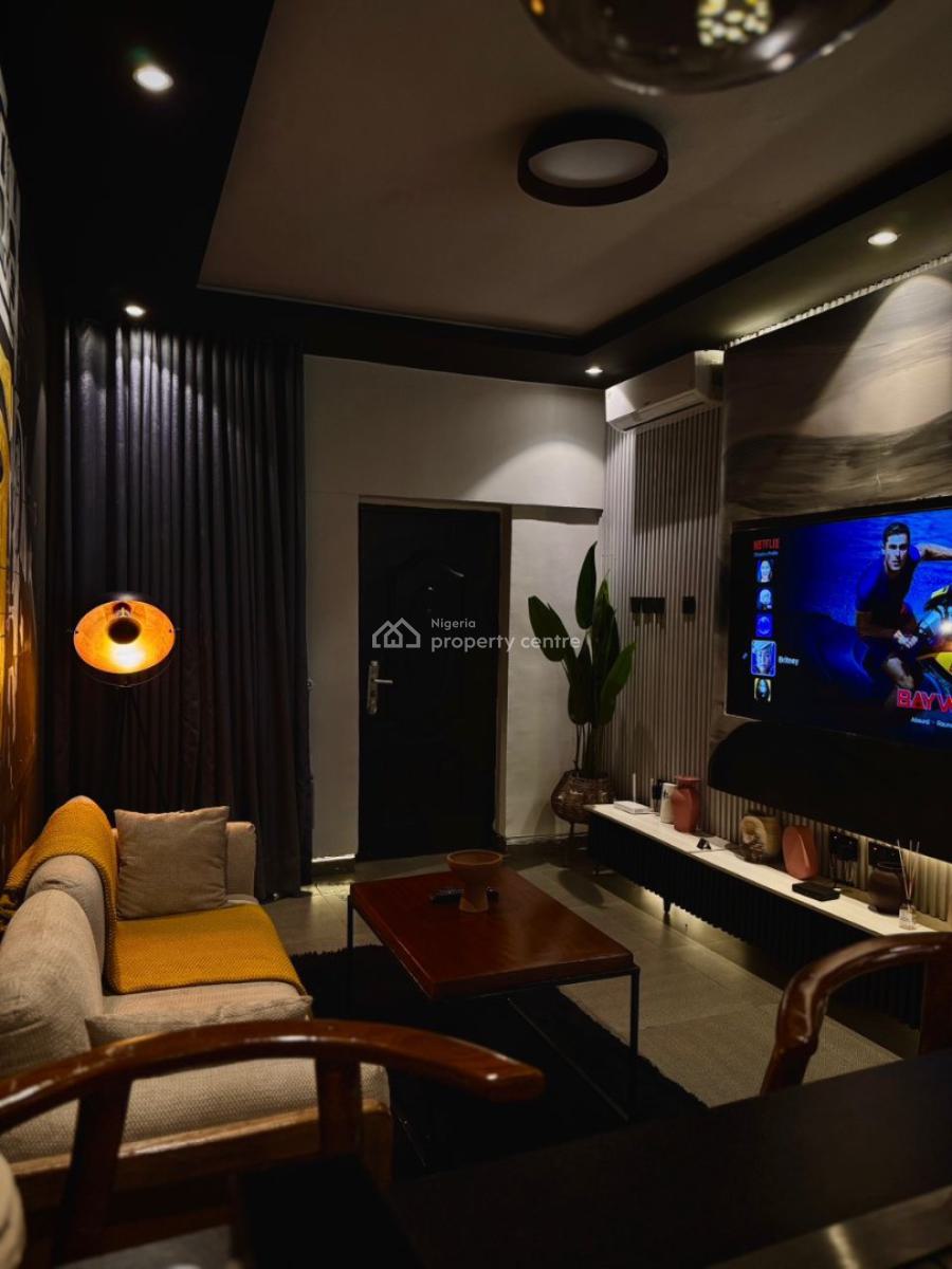 Luxury 1 Bedroom Apartment, Lekki Phase 1, Lekki, Lagos, Flat / Apartment Short Let