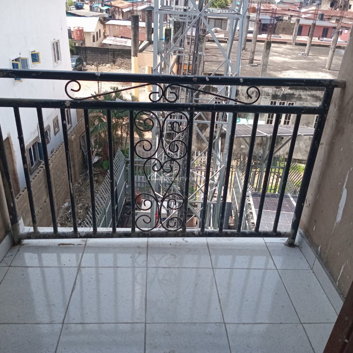 2 Bedroom Flat, Off Bishop Street, Ojuelegba, Surulere, Lagos, Flat / Apartment for Rent