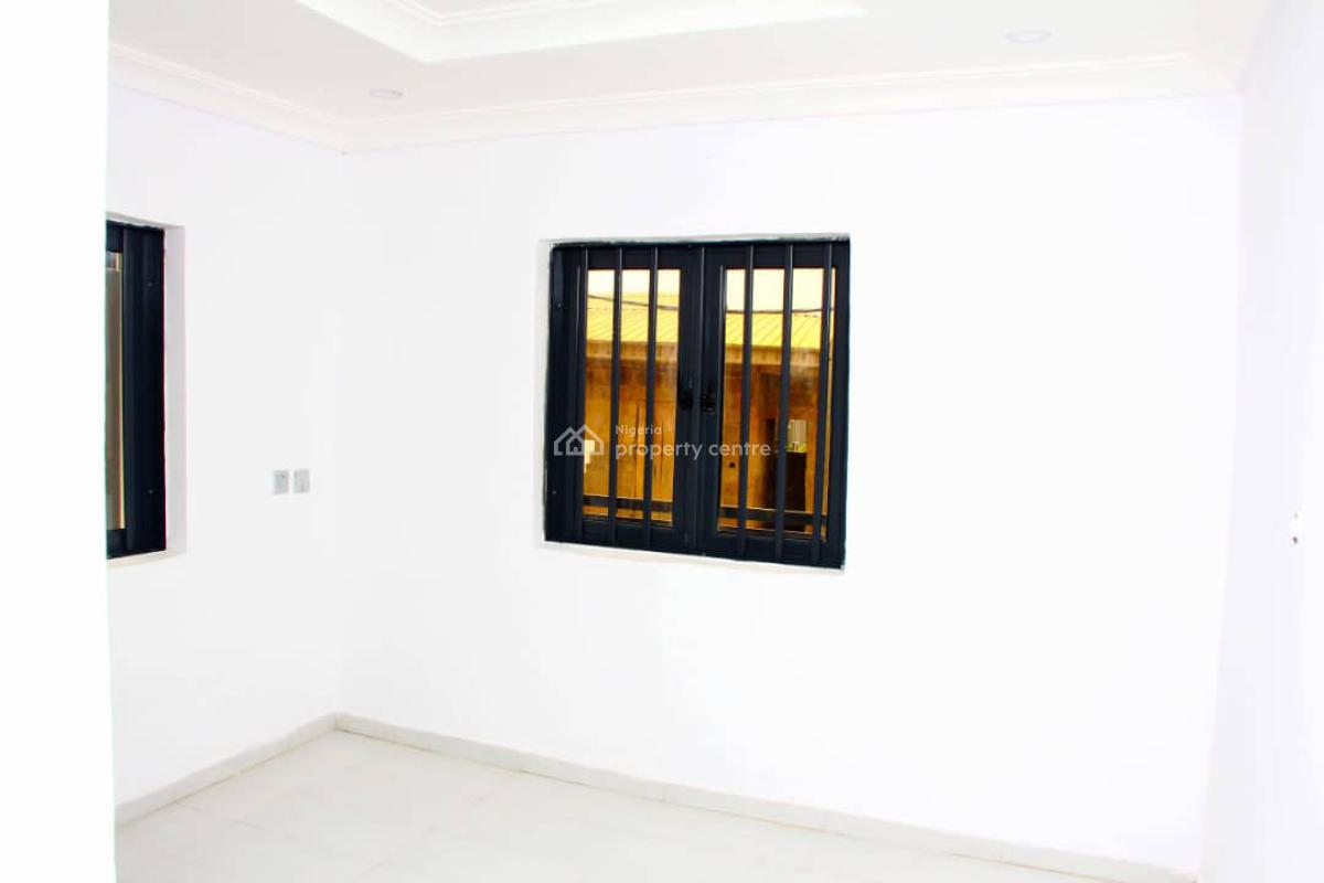 Decent 4 Bedroom Detached Bungalow, Magboro, Ogun, Detached Bungalow for Sale