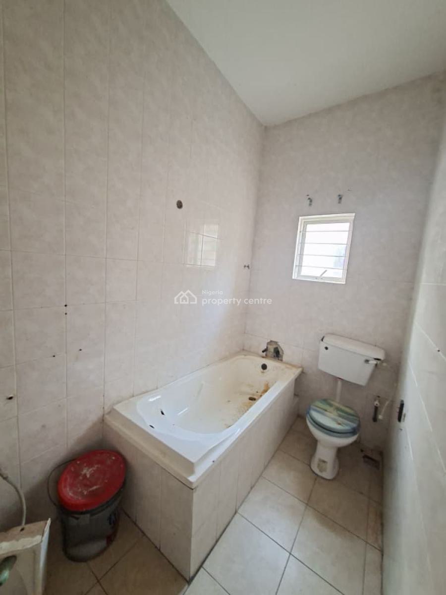 Self Compound 4 Bedroom Duplex Good Commercial Used and Residential, Lekki Phase 1, Lekki, Lagos, Detached Duplex for Sale