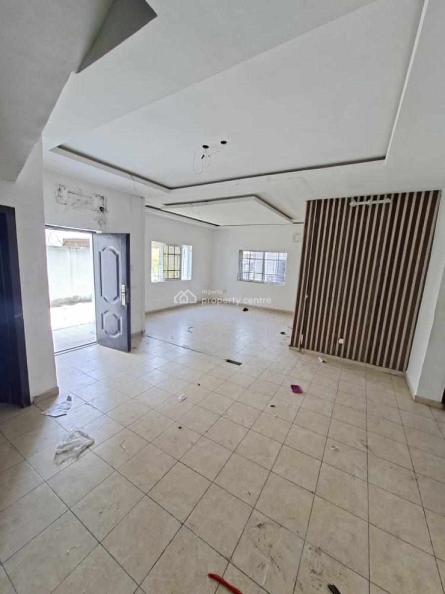 Self Compound 4 Bedroom Duplex Good Commercial Used and Residential, Lekki Phase 1, Lekki, Lagos, Detached Duplex for Sale
