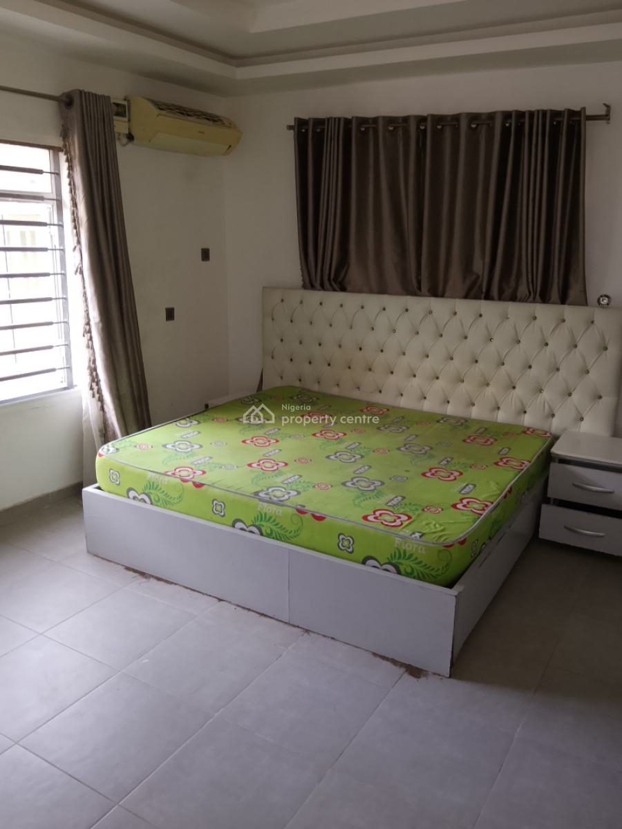 Distress Furnished 3 Bedroom Apartment with Bq on 1st Floor, Kenneth Odidika Estate, Ologolo, Lekki, Lagos, Flat / Apartment for Sale