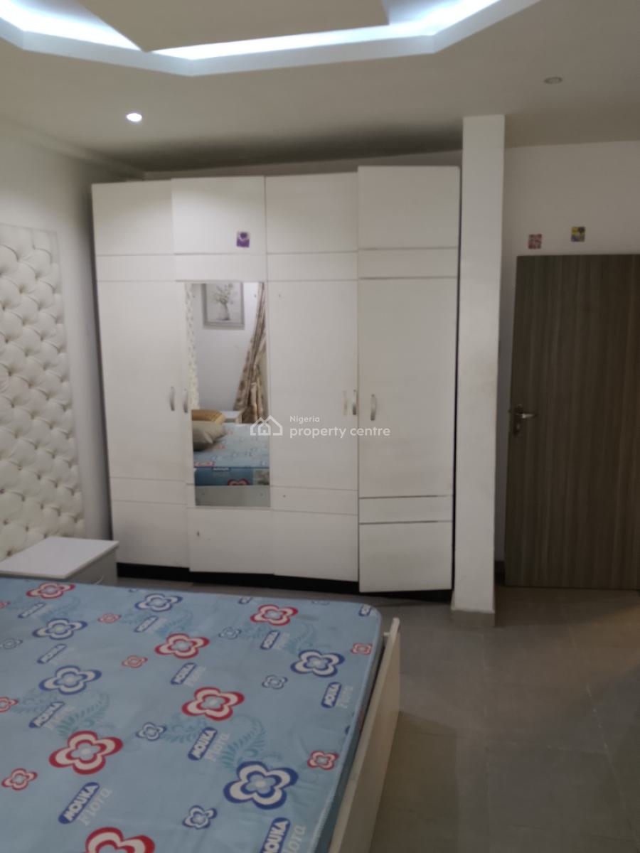 Distress Furnished 3 Bedroom Apartment with Bq on 1st Floor, Kenneth Odidika Estate, Ologolo, Lekki, Lagos, Flat / Apartment for Sale