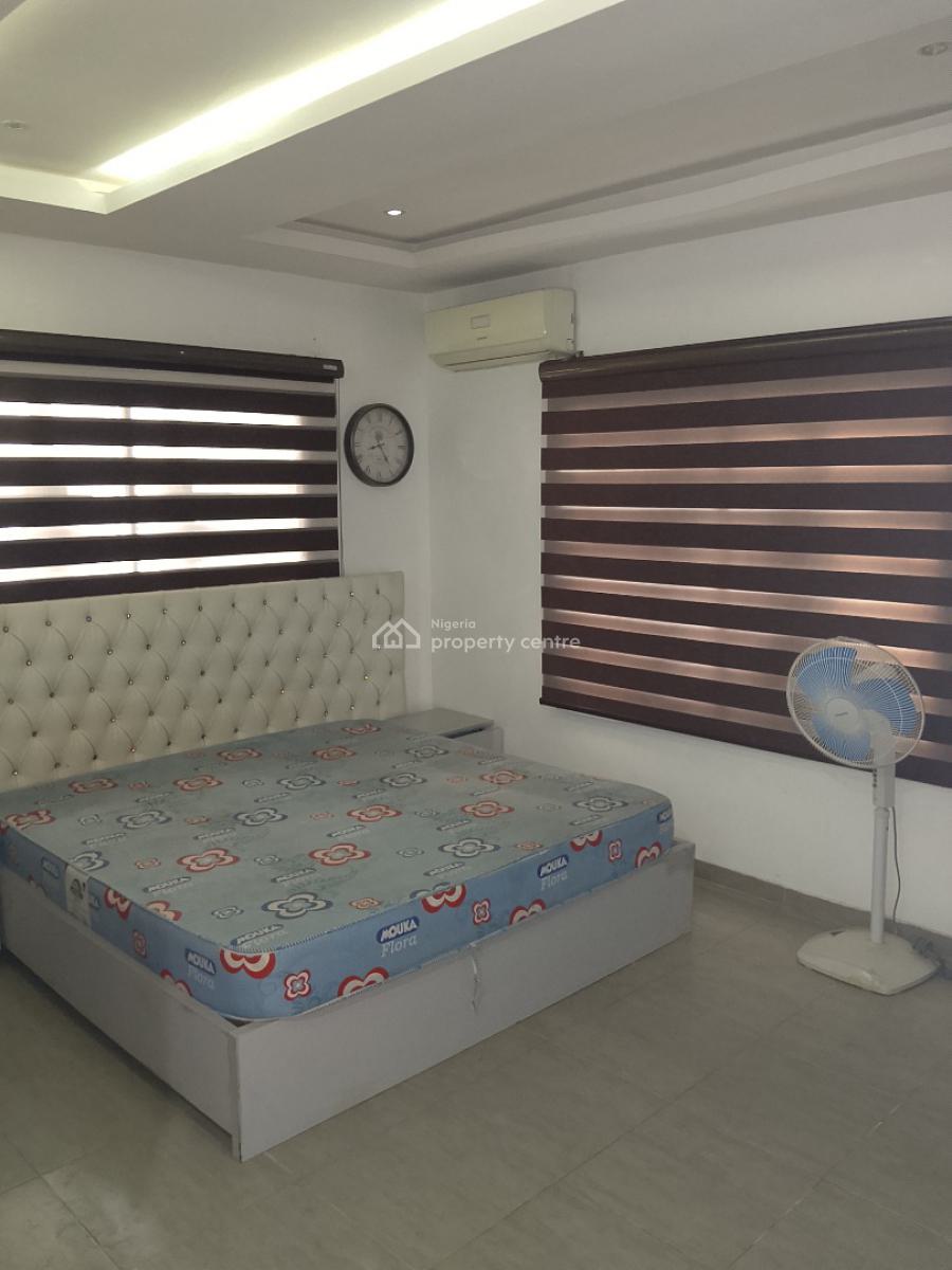 Distress Furnished 3 Bedroom Apartment with Bq on 1st Floor, Kenneth Odidika Estate, Ologolo, Lekki, Lagos, Flat / Apartment for Sale