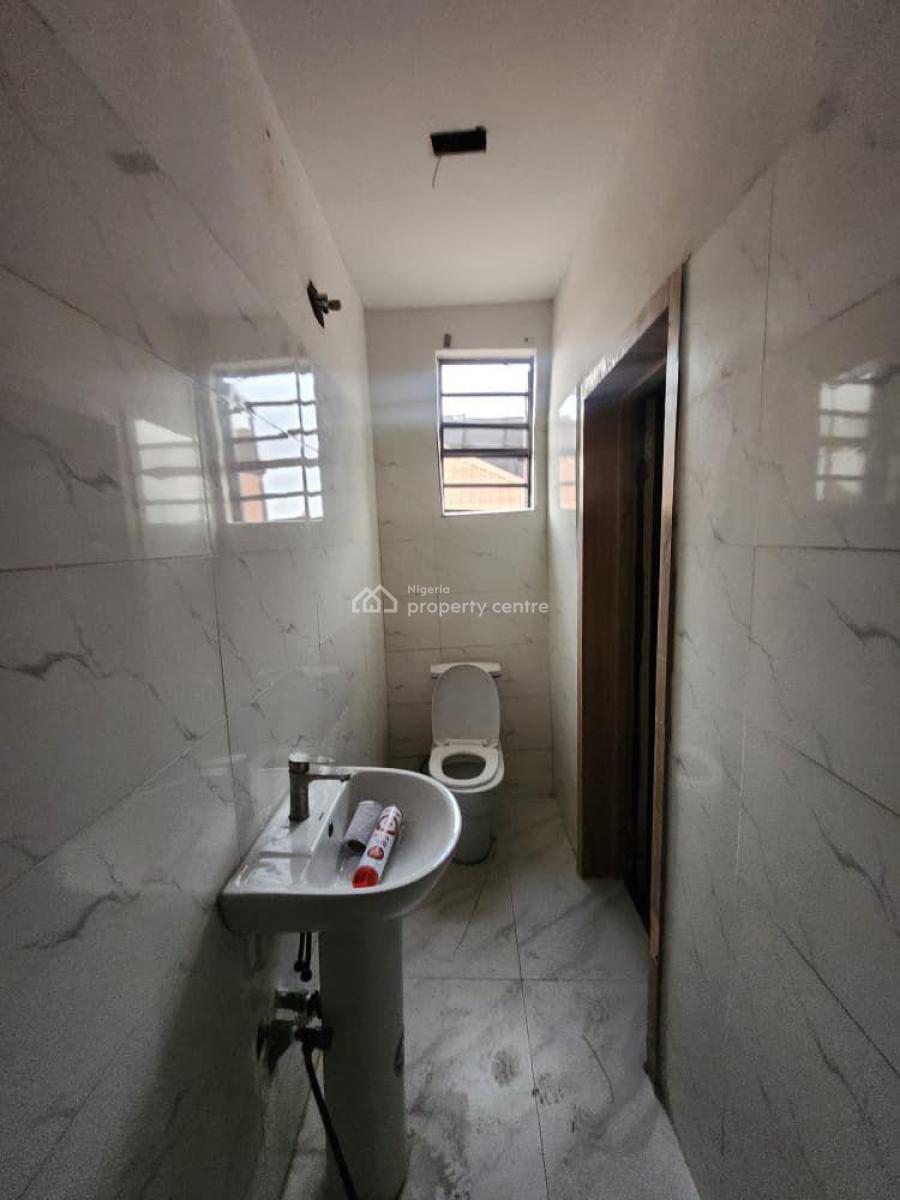 Unfurnished 2 Bedroom Apartment, Ikate, Lekki, Lagos, Flat / Apartment for Rent