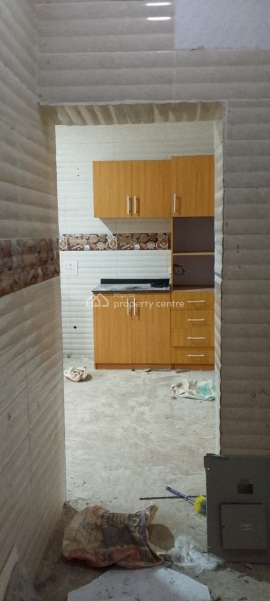 a Gorgeous Room and Parlor, Chevron Drive, Lekki, Lagos, Mini Flat (room and Parlour) for Rent