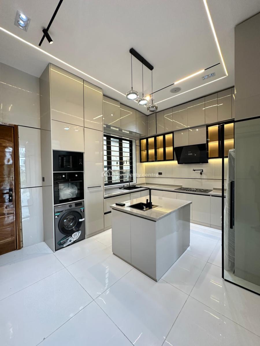 5 Bedroom Fully Detached Duplex with Bq and Swimming Pool, Lekki, Lagos, Detached Duplex for Sale