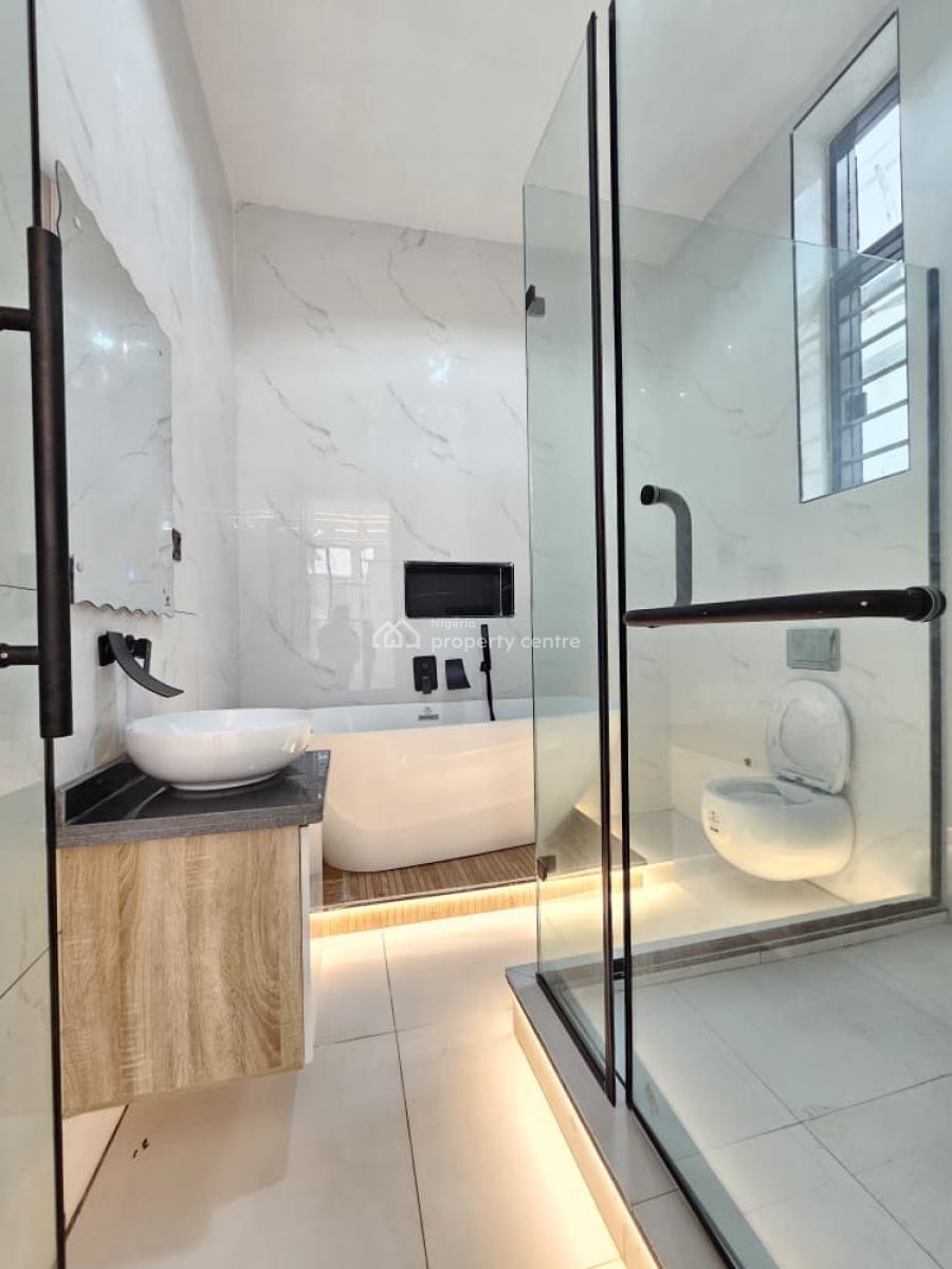 Outstanding Spacious 5 Bedroom Fully Detached Duplex with Bq, & Swimming, Lekki, Lagos, Detached Duplex for Sale